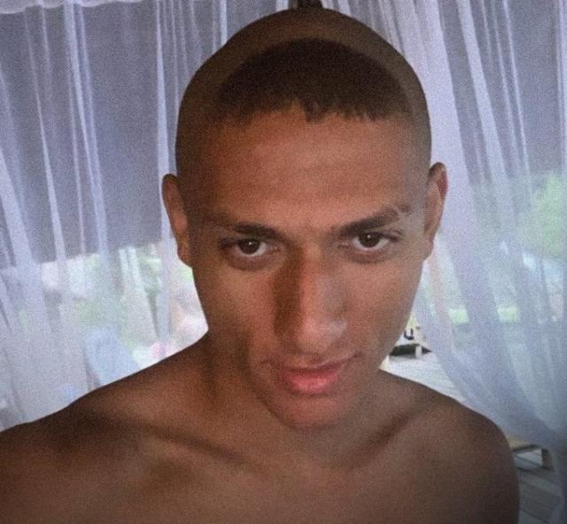 1627215437170094431.jpg E7A8-hGXMAIE_1R.jpg